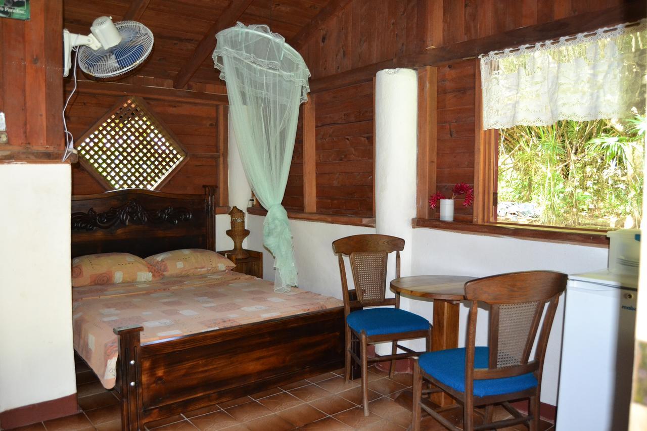 Chalet Cabinas Hibiscus Cahuita Exterior foto
